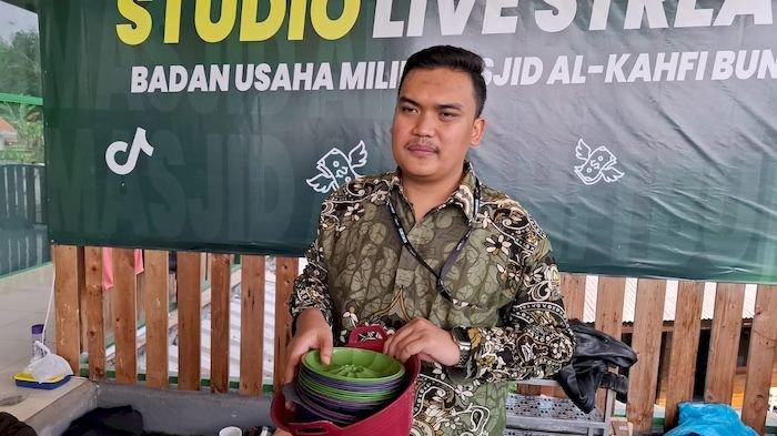 Kisah Inspiratif Aditya Pratama Ghifary: Menebar Manfaat Lewat Edutech dan Masjid Mandiri